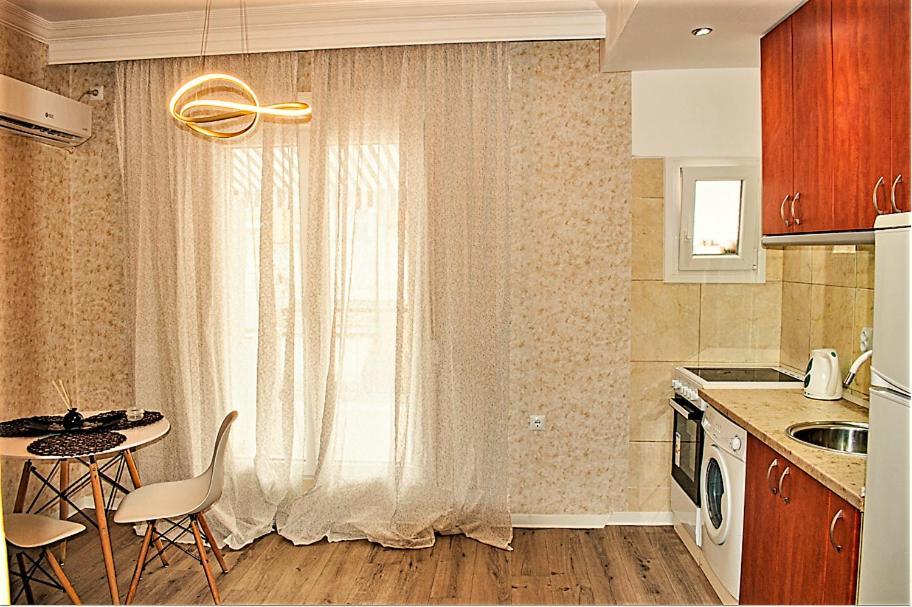 Kassandrou Suite Hot Tub-Jakuzzi - 2 Bedrooms - Big Balcony - Center Thessaloníki Ngoại thất bức ảnh